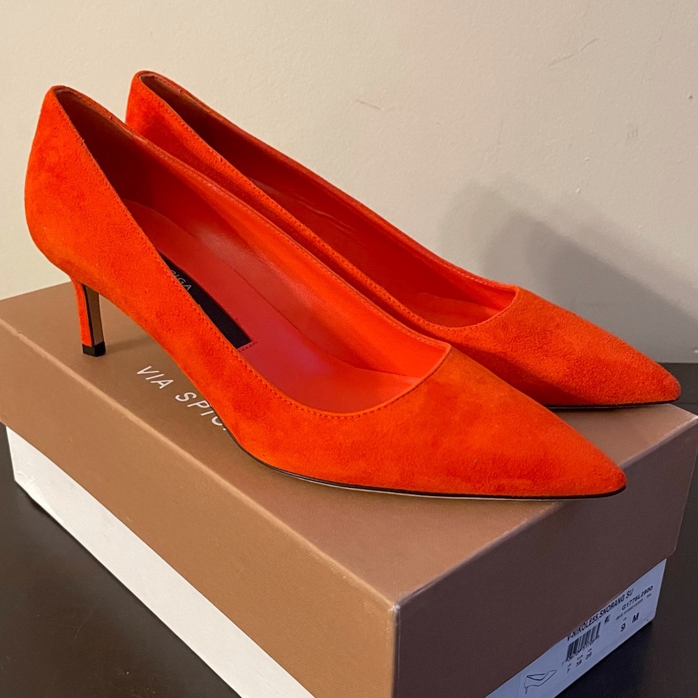 Via Spiga - orange pump